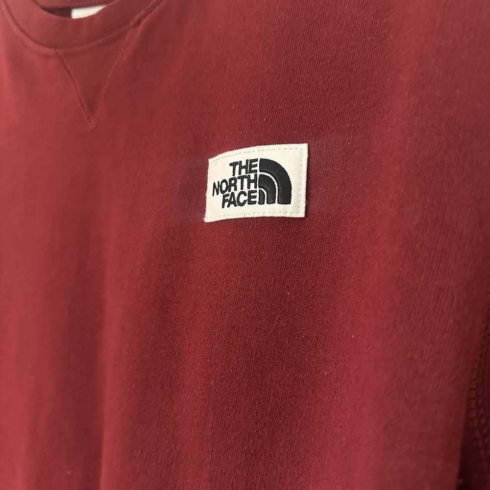 The North Face Sweater Men's Large Red Maroon Crewneck Outdoor Top - Picture 2 of 5